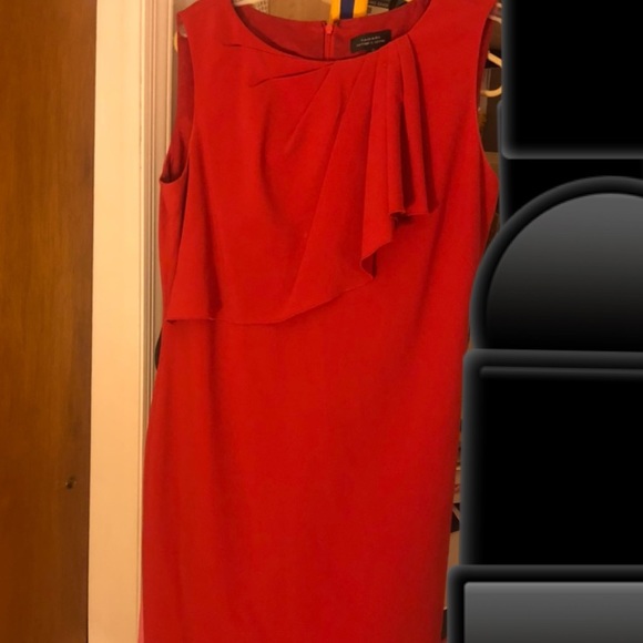 Elie Tahari Dresses & Skirts - Red Elie Tahari sleeveless dress